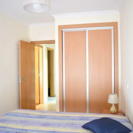R. Dos Galeoes Apartment