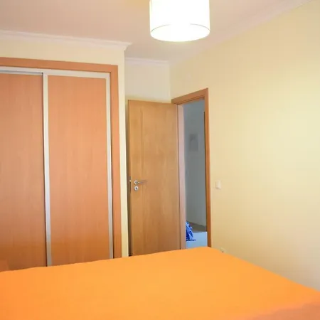 Apartment R. Dos Galeoes Nazaré