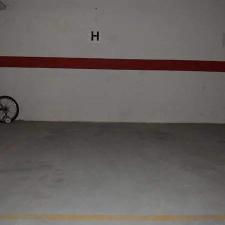 R. Dos Galeoes Apartment