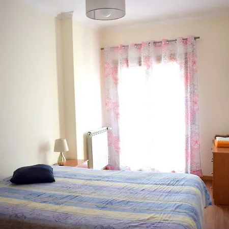Apartment R. Dos Galeoes Nazare